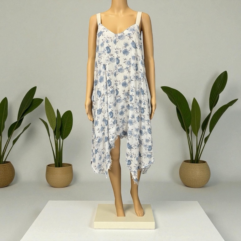 Floral Blue and White Women's Dress M (7/9)
